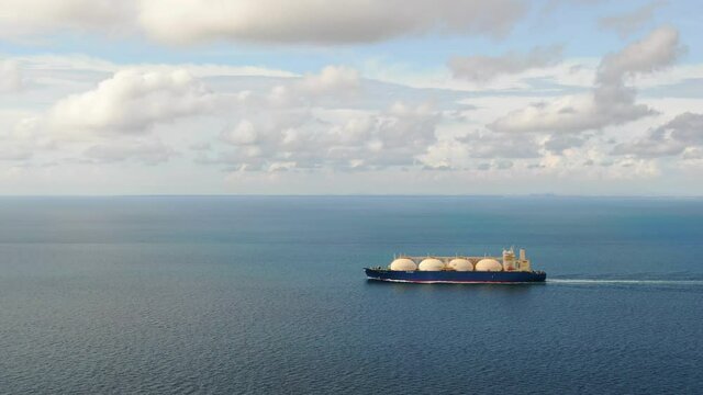 Liquefied natural gas tank in the open ocean, Transportation of liquefied gas and oil products. LNG