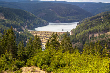 Ohra-Talsperre fotografiert vom Aussichtspunkt "Blaue Bank"