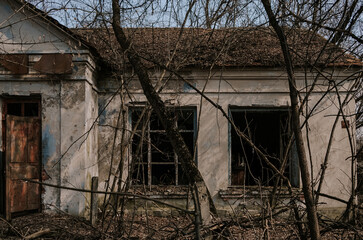 destruction of a house in Chernobyl after 35 years of tragedy