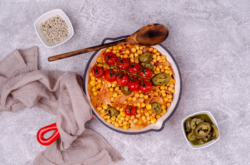 Stewed chickpeas with vegetables