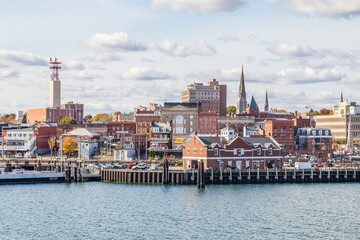 view to skyline of New London in Connecticut, USA. - obrazy, fototapety, plakaty