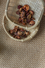 slices of dried figs 