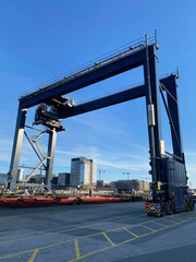 Fototapeta na wymiar mobile gantry crane at the port in Kiel