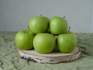 Apple on white table background, green Apple fruit background. natural fresh products.