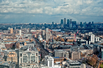 Fototapeta na wymiar LONDON, GREAT BRITAIN: Scenic aerial view of the cityscape from Sky Garden observation deck