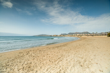 Fototapeta na wymiar Vistas de la playa Mar Serena en San Juan de Los Terreros en Pulpi, Almería, España