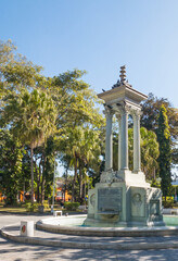 Fototapeta na wymiar Fuente Parque San Martin