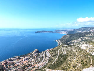 Fototapeta na wymiar Panorama sur la mer et la Côte d'Azur depuis les hauteurs de Monaco