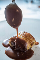 postre de napolitana caliente  Chocolate.