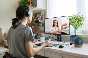 Online consultation of male teenager by social worker, psychologist, behavior, teacher