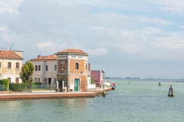 discovery of the city of Venice and Murano. its small canals and romantic alleys