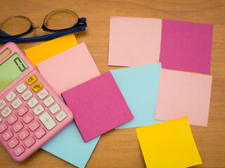 Multiple notepads And the calculator is working.