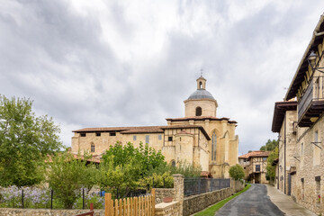 Fototapeta na wymiar View of the town and the church of Valpuesta in Burgos, Castilla y Leon, Spain