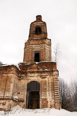 Fototapeta na wymiar destroyed Orthodox bell tower
