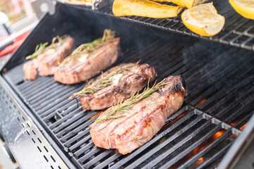 Grilling steak
