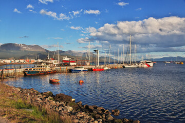 Fototapeta premium Seaport in Ushuaia city on Tierra del Fuego, Argentina