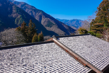 トントン葺き 七面山山麓の宿場町「赤沢宿」の街並み