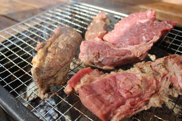 バーベキューの肉