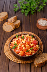 Chickpeas with tomatoes and parsley