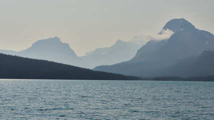 bow lake at canadian rockies