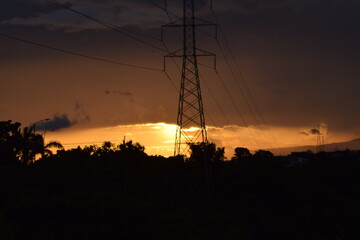 atardecer en la torre eletrica