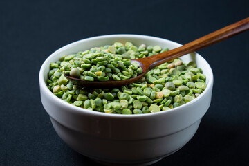 bowl of green peas