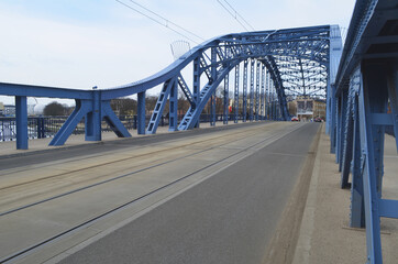 Most Józefa Piłsudskiego w Krakowie/Jozef Pilsudski Bridge in Cracow, Lsesser Poland, Poland - obrazy, fototapety, plakaty