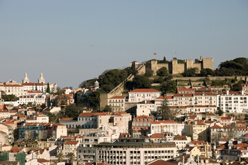vista do Castelo de São Jorge em Lisboa, Portugal coma cidade de Lisboa envolvente, vista do rio Tejo