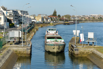 La Seine, écluse, Ablon sur Seine, Val de Marne, 94480