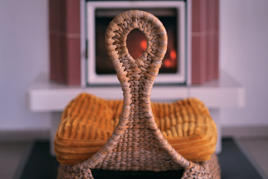 Gem&uuml;tlicher Kamin Abend armchair chair