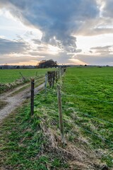 Magischer Abendhimmel &uuml;ber dem Eifelsteg bei Kornelim&uuml;nster