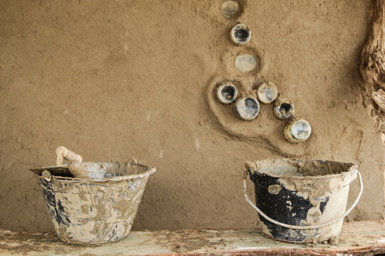 Relieve en pared de tierra