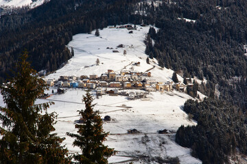 la prima nevicata a San Nicolò Comelico dell'autunno
