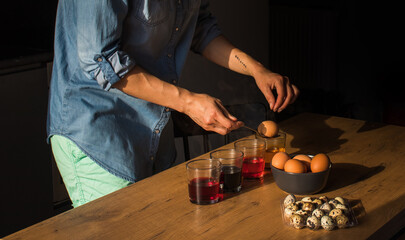 Kolorowe jajka na Wielkanoc © mirame111