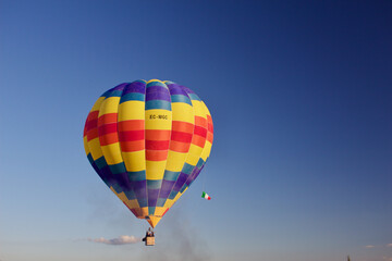 hot air balloon