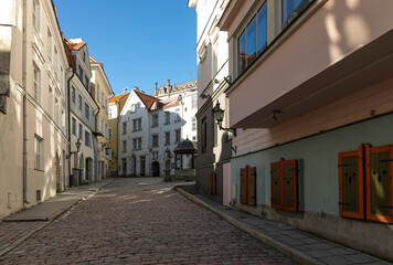 Fototapeta na wymiar buildings of old Tallinn