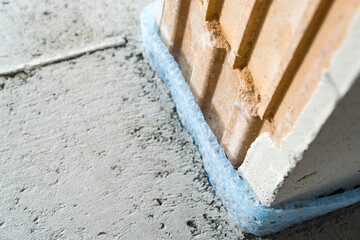 Zementestrich im Rohbau 