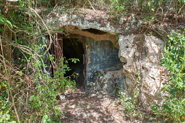 Fototapeta na wymiar Cuba. Varadero. Entrance to the Ambrosio Cave