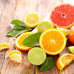 Fototapeta na wymiar fresh citrus fruit and leaf