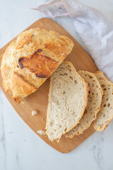 No Knead Bread in a Cast Iron Dutch Oven