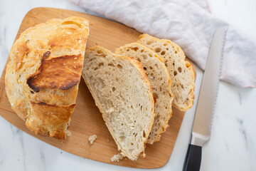 No Knead Bread in a Cast Iron Dutch Oven