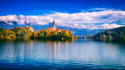 Famous alpine Bled lake (Blejsko jezero) in Slovenia, amazing autumn landscape. Scenic view of the...