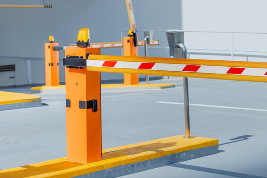 access control system that regulates the automatic barrier entrance for cars to the city parking lot