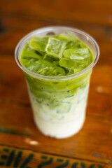 iced matcha latte
