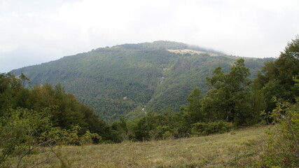 Fototapeta na wymiar Vista dal sentiero 105 del monte Strega