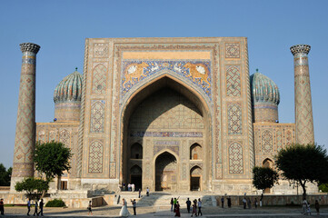 Sirdar Madrasa was built in the 15th century. The tile decorations in the madrasa are remarkable....
