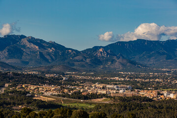 Obraz premium cityscape, landscape of Palma de Mallorca in springtime, mallorca,spain