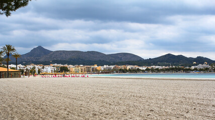 Obraz premium bay of Alcudia popular resort on Majorca, Spain