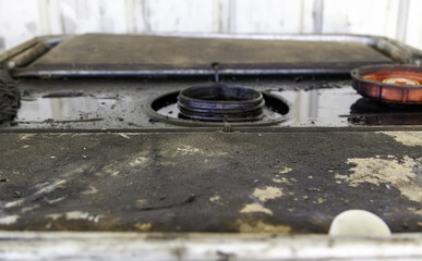 Industrial waste oil container