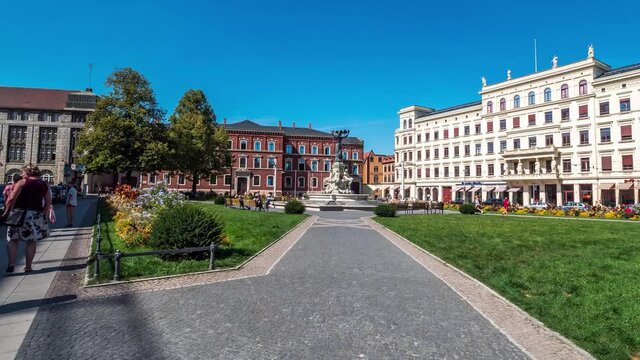 hyper lapse of Muschelminna fountain in G&ouml;rlitz